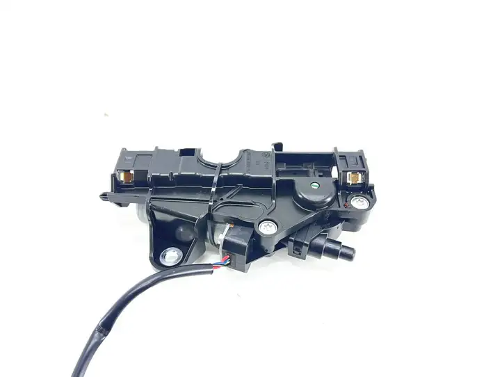 Mercedes-Benz C W205 (2014 - 2021) A2058600282 Электродвигатель регулировки ремня безопасности — фото 4