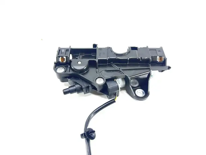 Mercedes-Benz C W205 (2014 - 2021) A2058600182 Электродвигатель регулировки ремня безопасности — фото 6