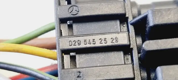 Mercedes-Benz A W176 (2012 - 2018) 0295452528 Прочая электропроводка — фото 3