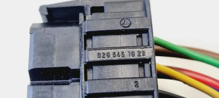 Mercedes-Benz A W176 (2012 - 2018) 0295451928 Прочая электропроводка — фото 3