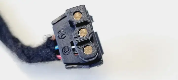 Mercedes-Benz A W176 (2012 - 2018) 0145450028 Прочая электропроводка — фото 2