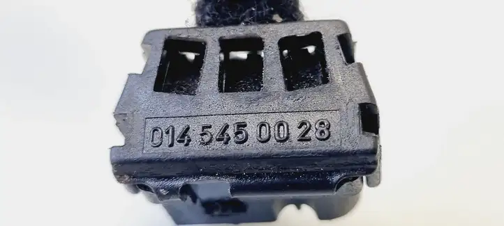 Mercedes-Benz A W176 (2012 - 2018) 0145450028 Прочая электропроводка — фото 3
