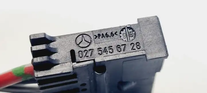 Mercedes-Benz A W176 (2012 - 2018) 0275456728 Прочая электропроводка — фото 3