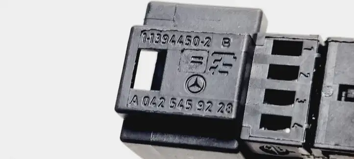 Mercedes-Benz E W212 (2009 - 2016) A2045409806 Прочая электропроводка — фото 4