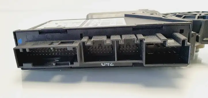 Audi A4 S4 B7 8E 8H (2004 - 2009) 8E1959801F Мотор стеклоподъемника передний — фото 4