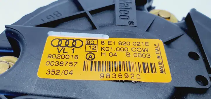 Audi A4 S4 B7 8E 8H (2004 - 2009) 8E1820021E Вентилятор печки — фото 7