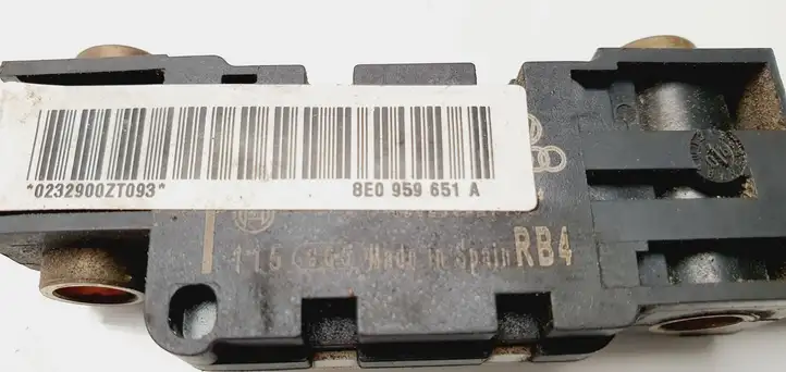 Audi A4 S4 B7 8E 8H (2004 - 2009) 8E0959651A Датчик удара SRS — фото 4