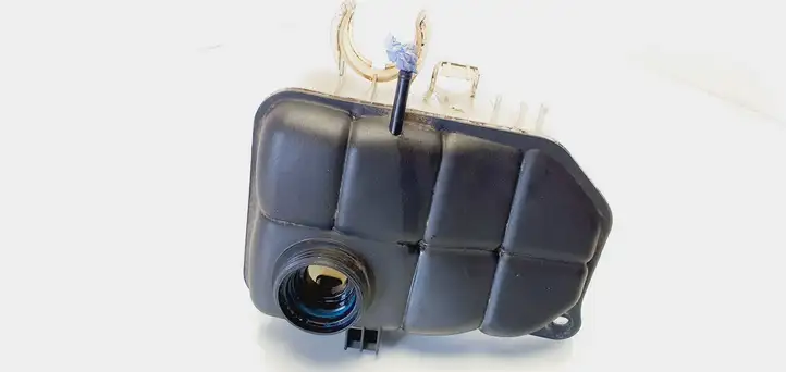 Mercedes-Benz C W203 (2000 - 2007) 2035000049 Расширительный бачок — фото 1