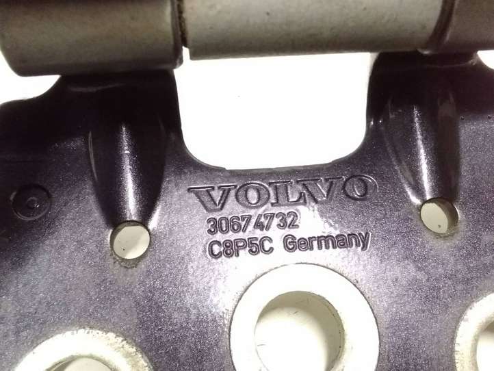 Volvo XC90 (2006 - 2014)  30674732 Петля (петли) задней крышки