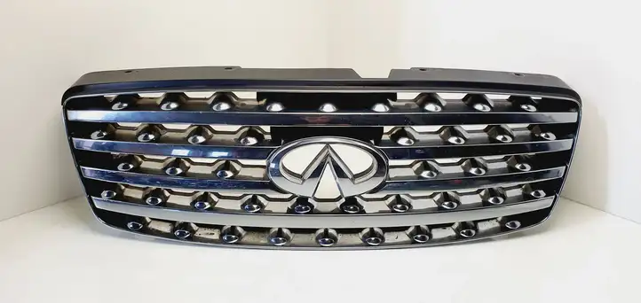Infiniti FX (2002 - 2006) 62310CG000 Верхняя решетка радиатора — фото 1