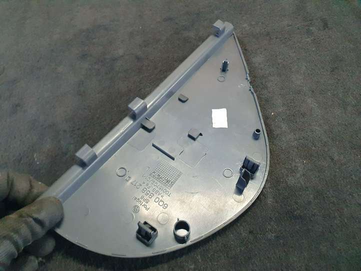 Volkswagen Polo (2001 - 2005)  6Q0858217D Отделочный щит панели (боковой)