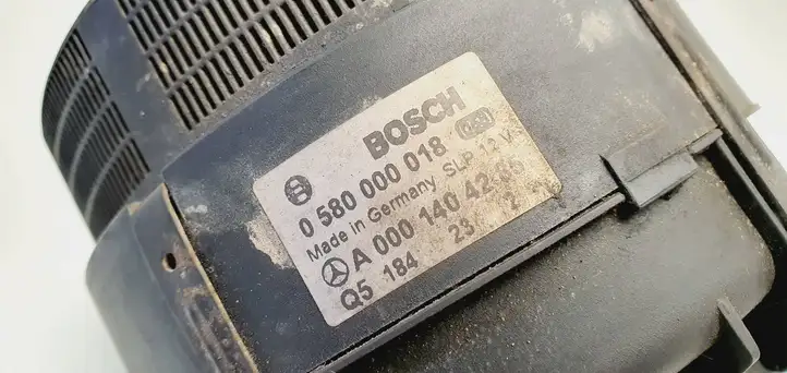Mercedes-Benz C W203 (2000 - 2007) A0001404285 Насос вторичного воздуха — фото 3