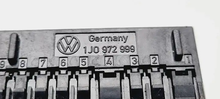 Audi A4 S4 B6 8E 8H (2000 - 2006) 1J0972999 Прочая электропроводка — фото 3