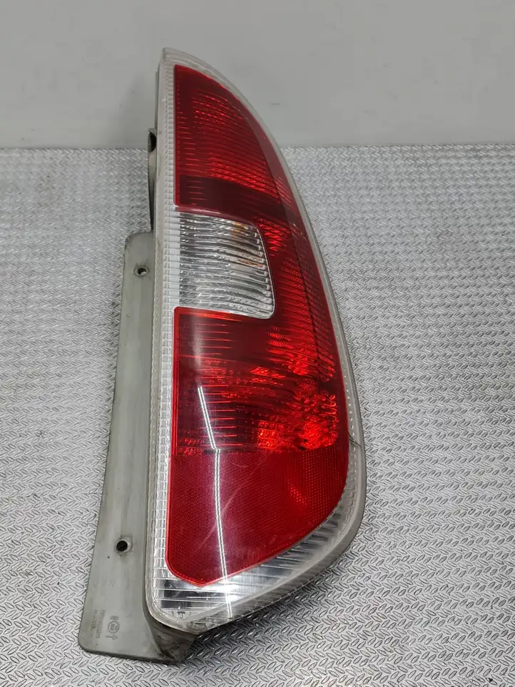Skoda Roomster (5J) (2006 - 2010) 5J7945096 Задний фонарь в кузове — фото 1