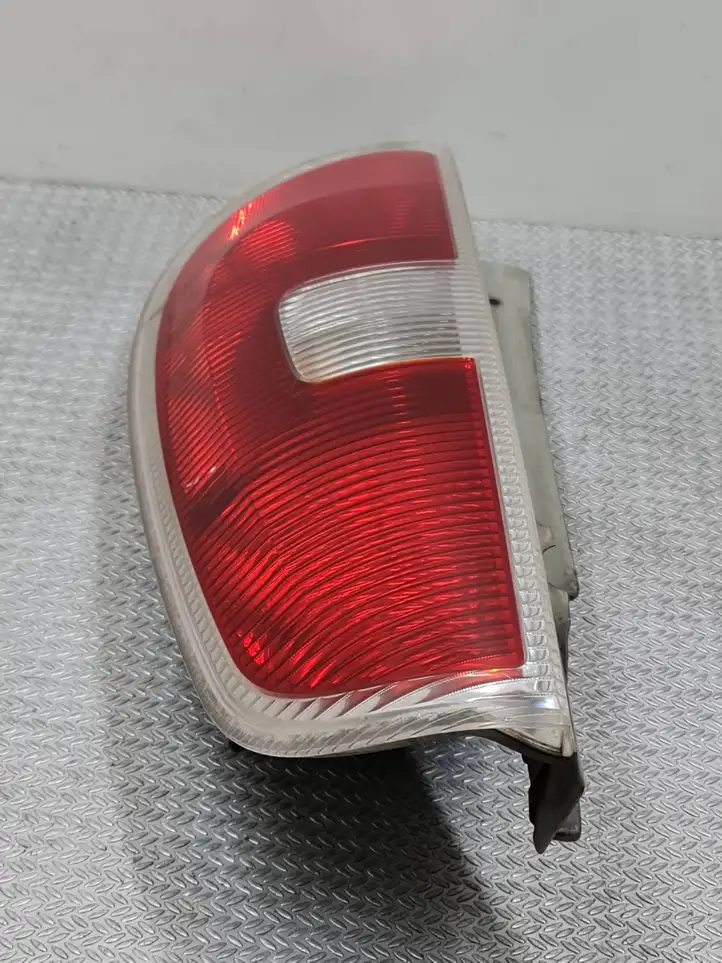 Skoda Roomster (5J) (2006 - 2010) 5J7945096 Задний фонарь в кузове — фото 4