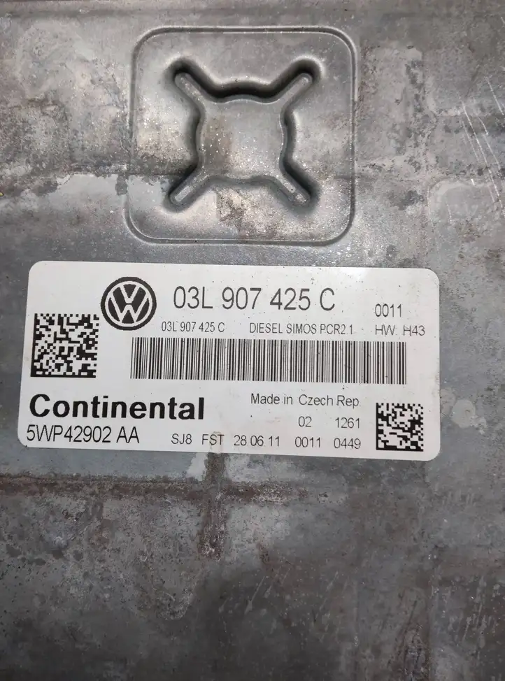 Volkswagen PASSAT B7 (2011 - 2014) 03L907425C Блок управления двигателем (ЭБУ) — фото 6