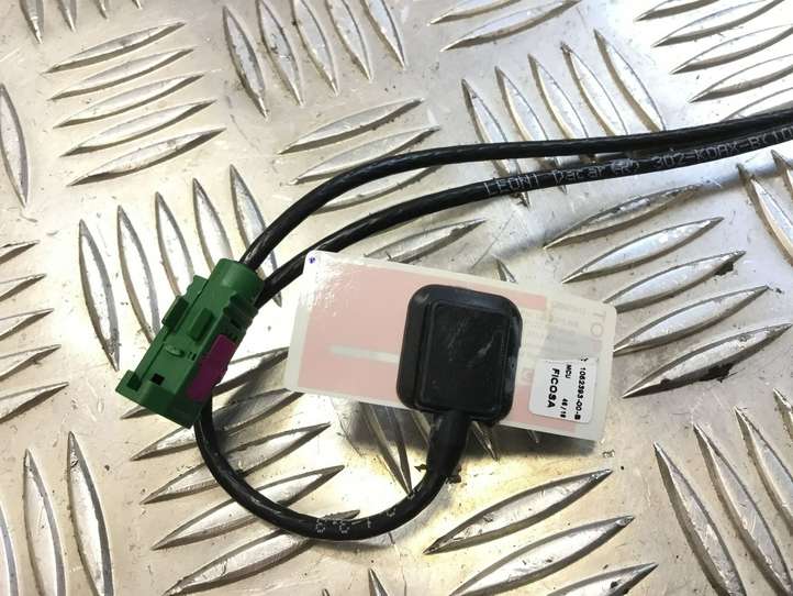Tesla Model S (2016 - 2021)  106239300B Антенна Bluetooth
