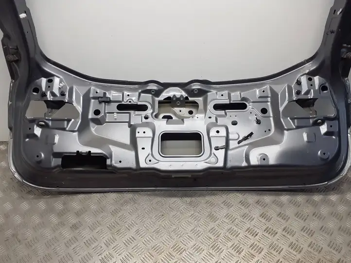 Nissan Qashqai (2013 - 2017) Крышка багажника — фото 5