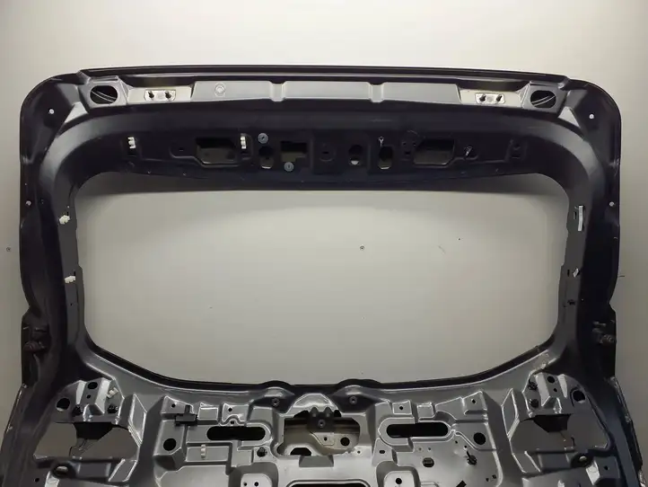 Nissan Qashqai (2013 - 2017) Крышка багажника — фото 6
