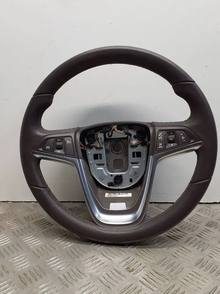 Opel Meriva B (2010 - 2014) Руль — фото 1
