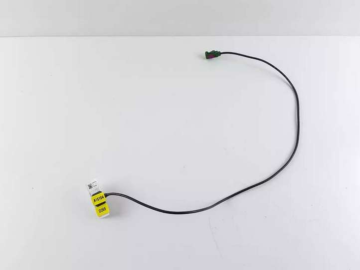 Tesla Model S (2016 - 2021)  105239300B Антенна Bluetooth