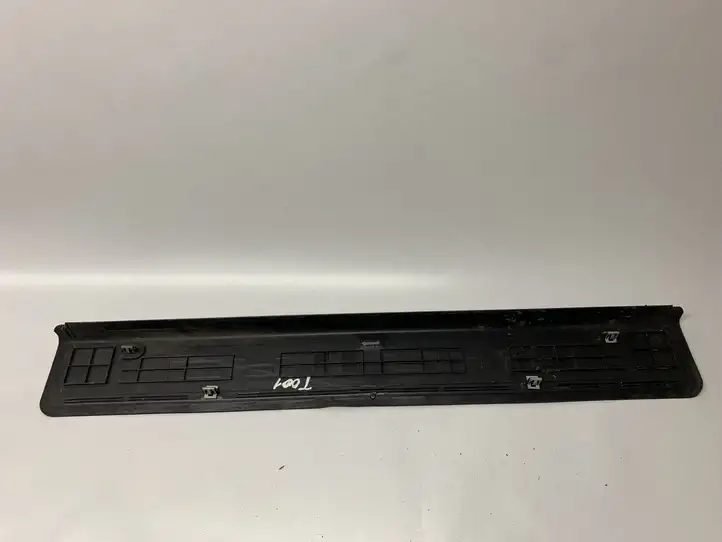 Chevrolet Camaro (2015 - 2018) 917326291 Внутренняя отделка переднего порога — фото 9