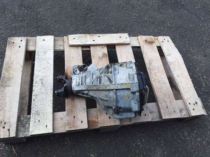 Hummer H3 (2005 - 2010)  H06484583 Передний редуктор