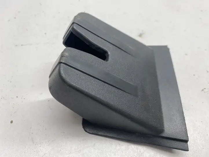 Volkswagen Jetta VII (2019 - ) 3G9827520B Отделка порога багажника — фото 4