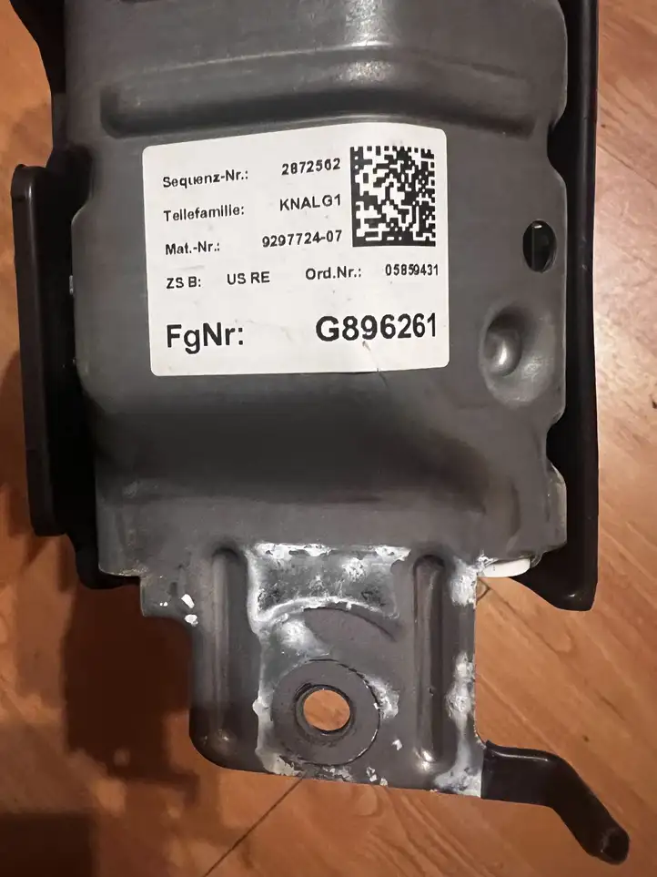 BMW 5 G30 G31 (2016 - ) 2872502 Коленная подушка безопасности — фото 2