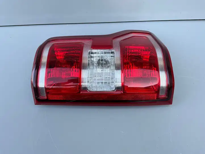 Ford F150 (2018 - 2020) JL3413B505AH Задний фонарь в кузове — фото 2
