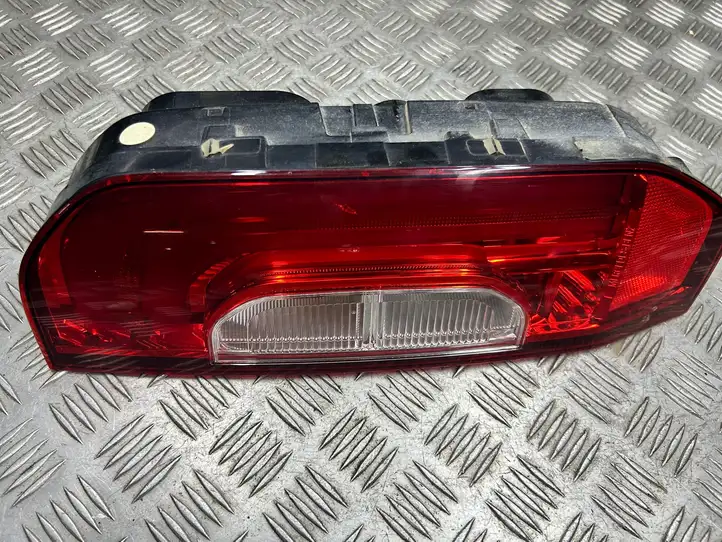 Mercedes-Benz W470 (2017 - 2020) A4709061700 Включатель фонарей — фото 1