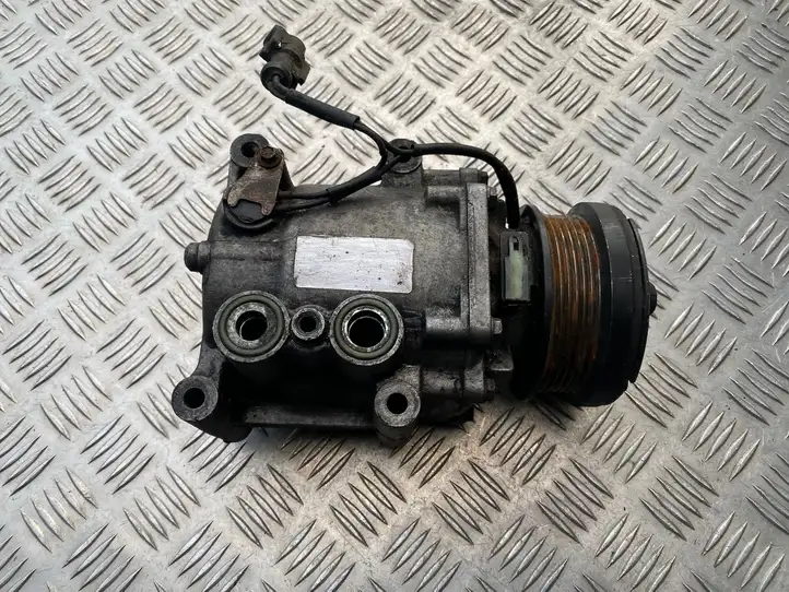 Ford Focus (1998 - 2004) RFXS4H19D647AB Компрессор (насос) кондиционера воздуха — фото 1
