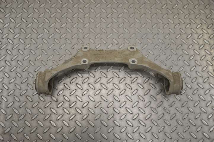 Mazda MX5 (2008 - 2015)  E5539730 Кронштейн заднего редуктора