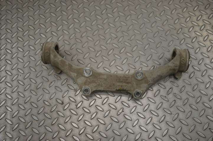 Mazda MX5 (2008 - 2015)  E5539730 Кронштейн заднего редуктора