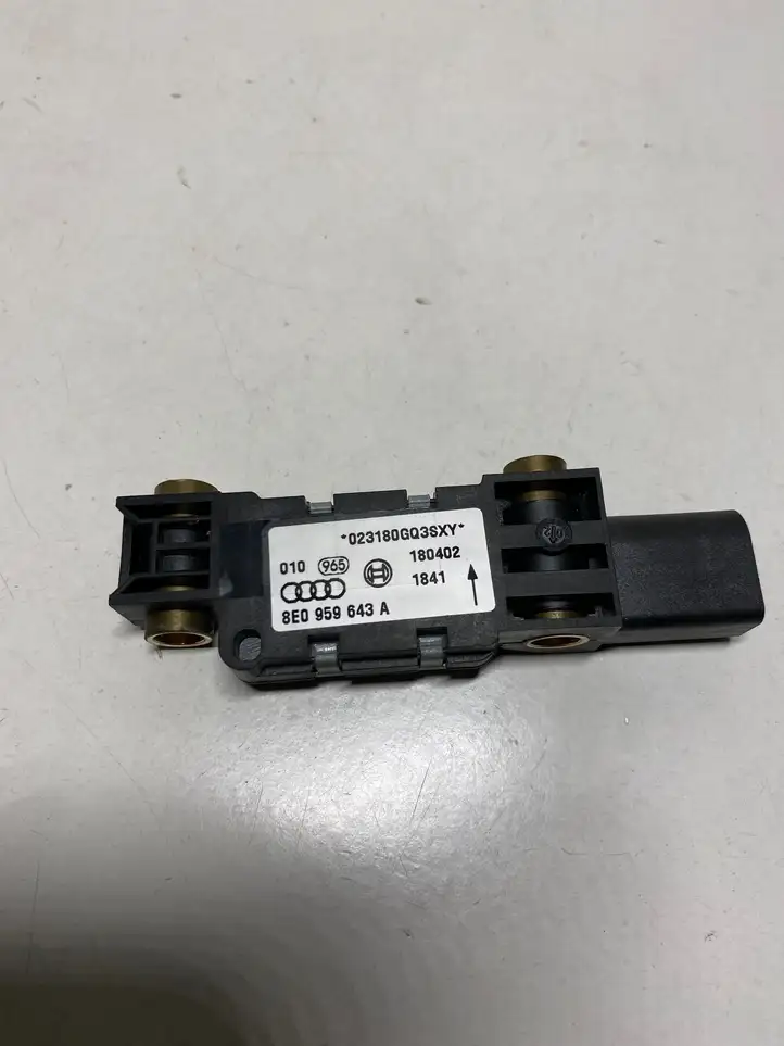 Audi A4 S4 B6 8E 8H (2000 - 2006) 8E0959643A Датчик удара SRS — фото 3