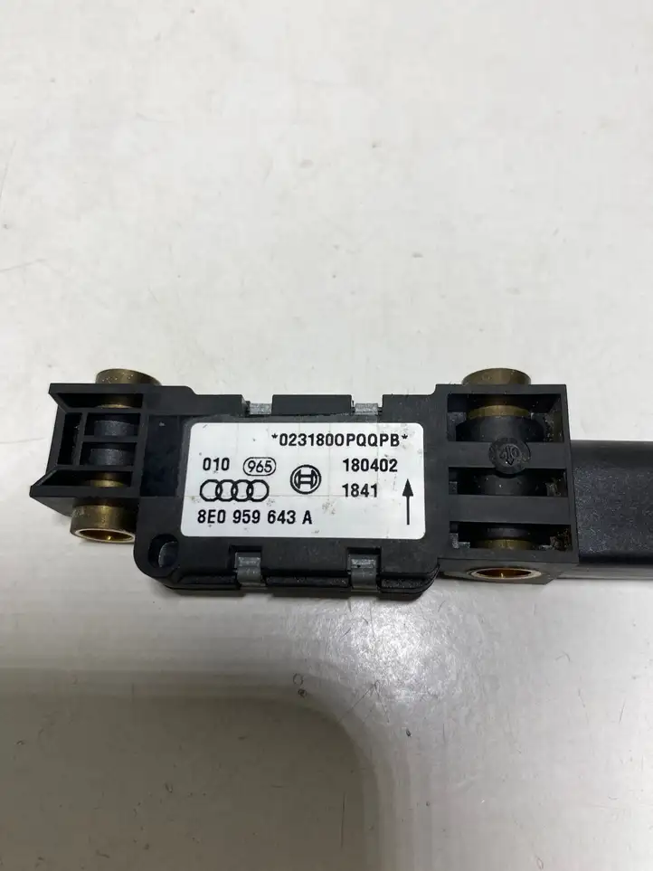 Audi A4 S4 B6 8E 8H (2000 - 2006) 8E0959643A Датчик удара SRS — фото 3