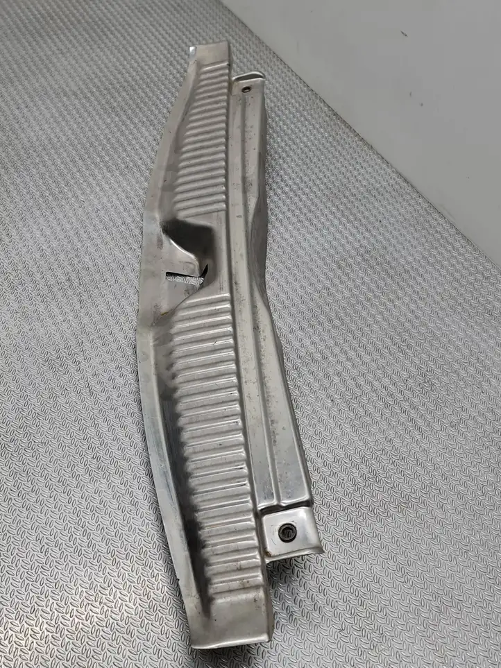 Renault Laguna II (2001 - 2005) 8200012186 Отделка порога багажника — фото 3
