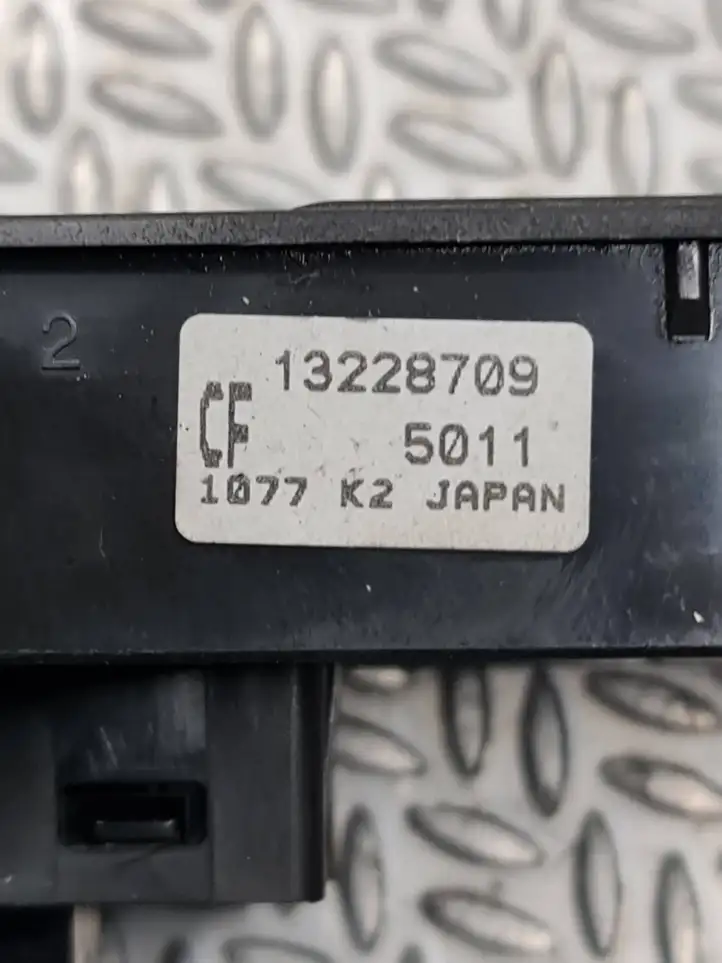 Opel Zafira B (2006 - 2008) 13228709 Блок кнопок стеклоподъемников — фото 5