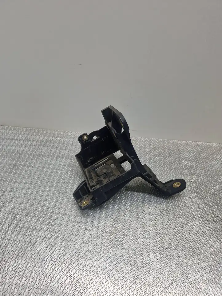 Opel Zafira B (2008 - 2014) 13214940 Кронштейн блока ABS — фото 1