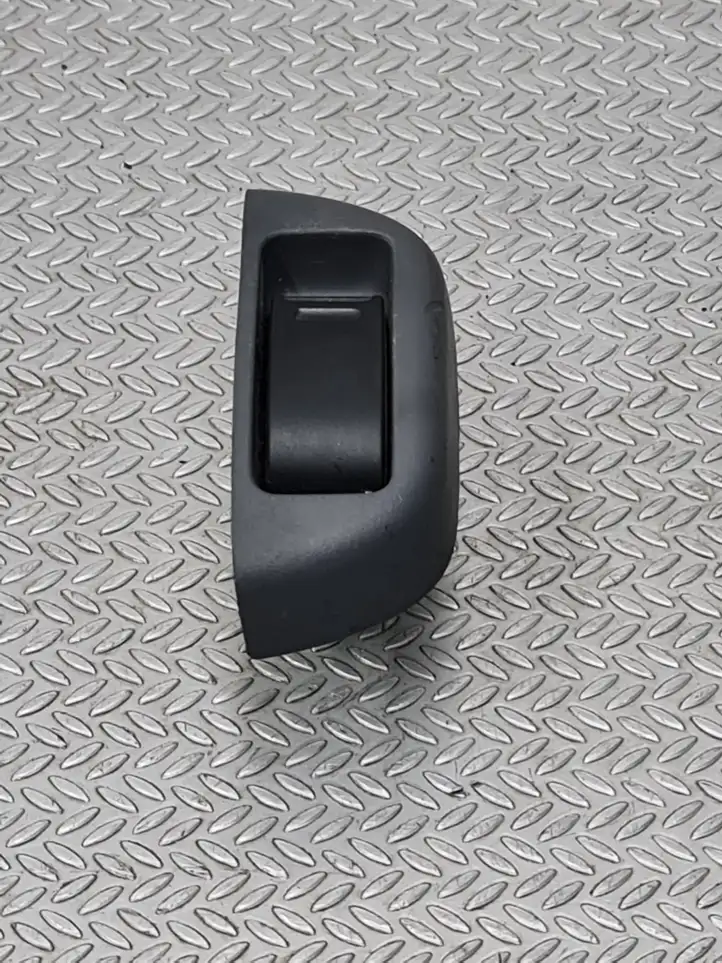 Peugeot 107 (2005 - 2008) 742320H010 Блок кнопок стеклоподъемников — фото 2