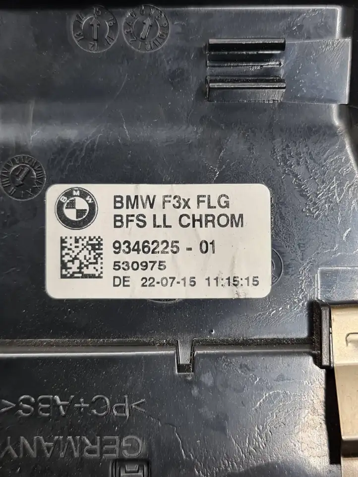BMW 3 F30 F35 F31 (2012 - 2018) 9346225 Боковой воздушный дефлектор — фото 5