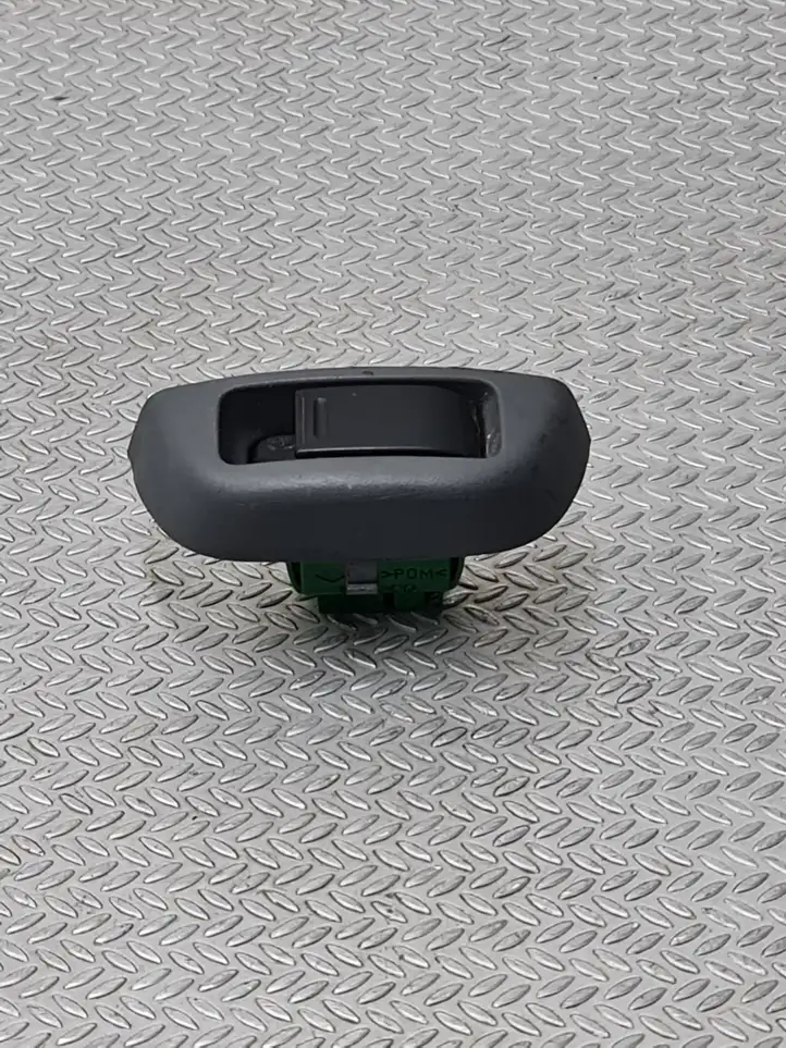 Peugeot 107 (2005 - 2008) 742310H010 Блок кнопок стеклоподъемников — фото 1