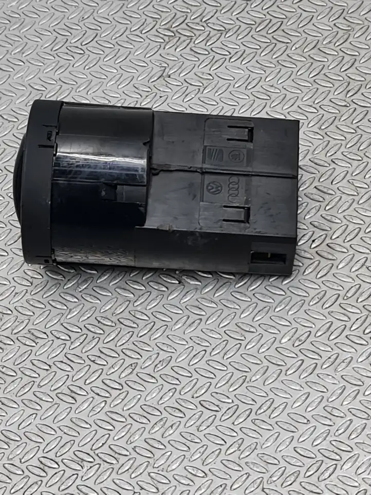 Audi A4 S4 B7 8E 8H (2004 - 2009) 8E0941531C Включатель фонарей — фото 3
