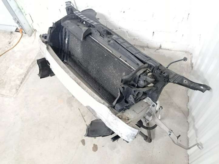 Audi A6 (2011 - 2014)  4G0805594C Панель радиаторов (телевизор)