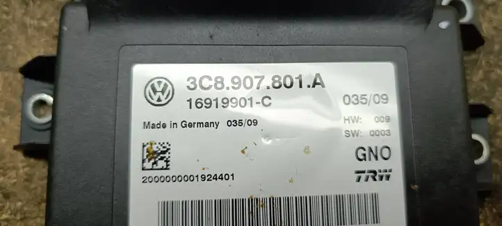 Volkswagen PASSAT CC (2008 - 2012) 3C8907801A Блок управления стояночным тормозом — фото 5