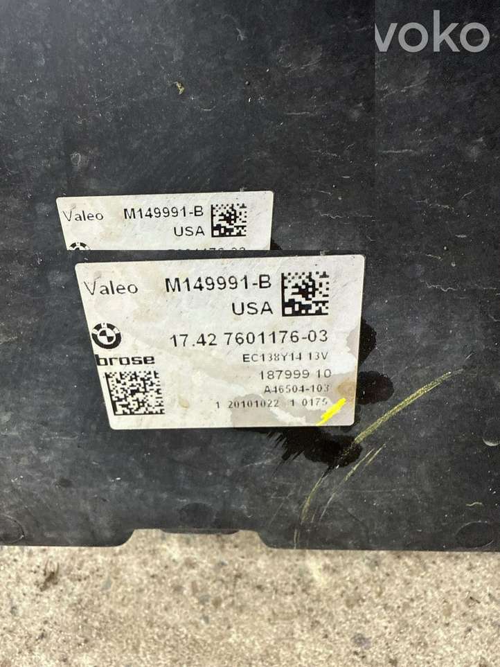 BMW X3 F25 (2010 - 2017)  7601176 Панель радиаторов (телевизор)