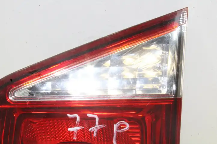 Chevrolet Orlando (2010 - 2015) Задний фонарь в крышке багажника — фото 2