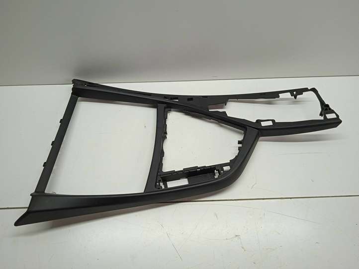 BMW 1 F20 F21 (2011 - 2019)  51169207313 Другая центральная деталь консоли (туннеля)