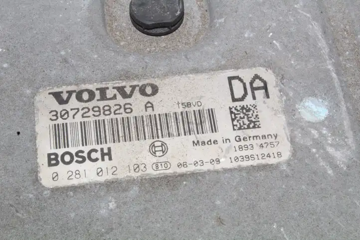 Volvo V70 (2004 - 2007) 30729826A Блок управления двигателем (ЭБУ) — фото 2