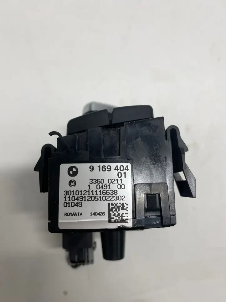 BMW 3 E90 E91 (2005 - 2012) 9169404 Включатель фонарей — фото 4